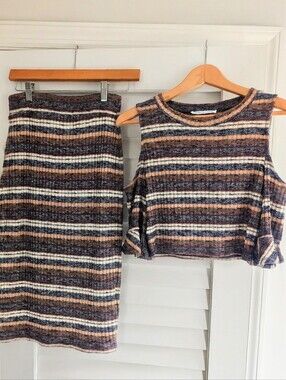 NWOT! BCBGeneration Stripe Ribbed Knit Cold Shoulder Crop Top And Midi Skirt Set